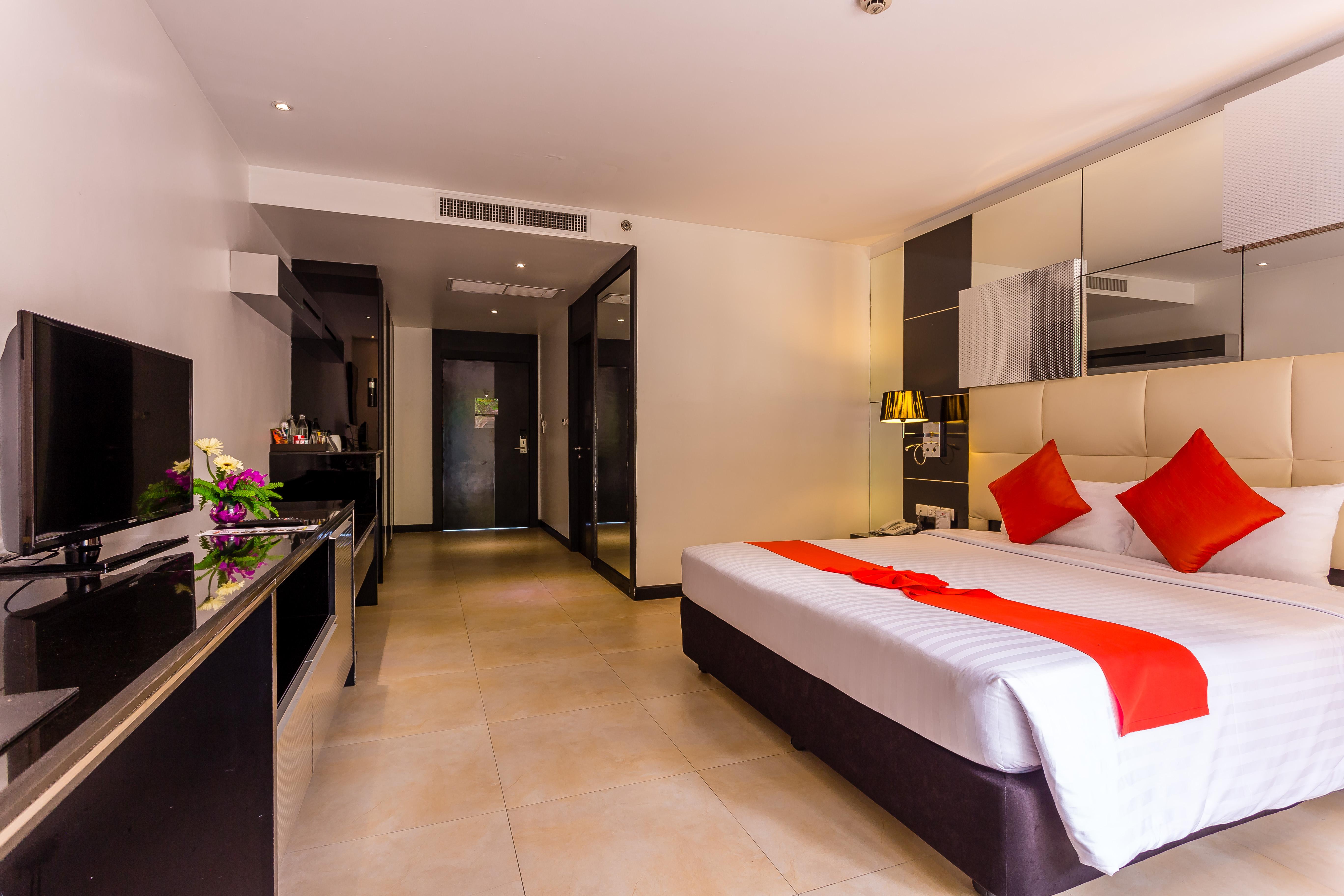 Nova Platinum Hotel Pattaya Exterior photo