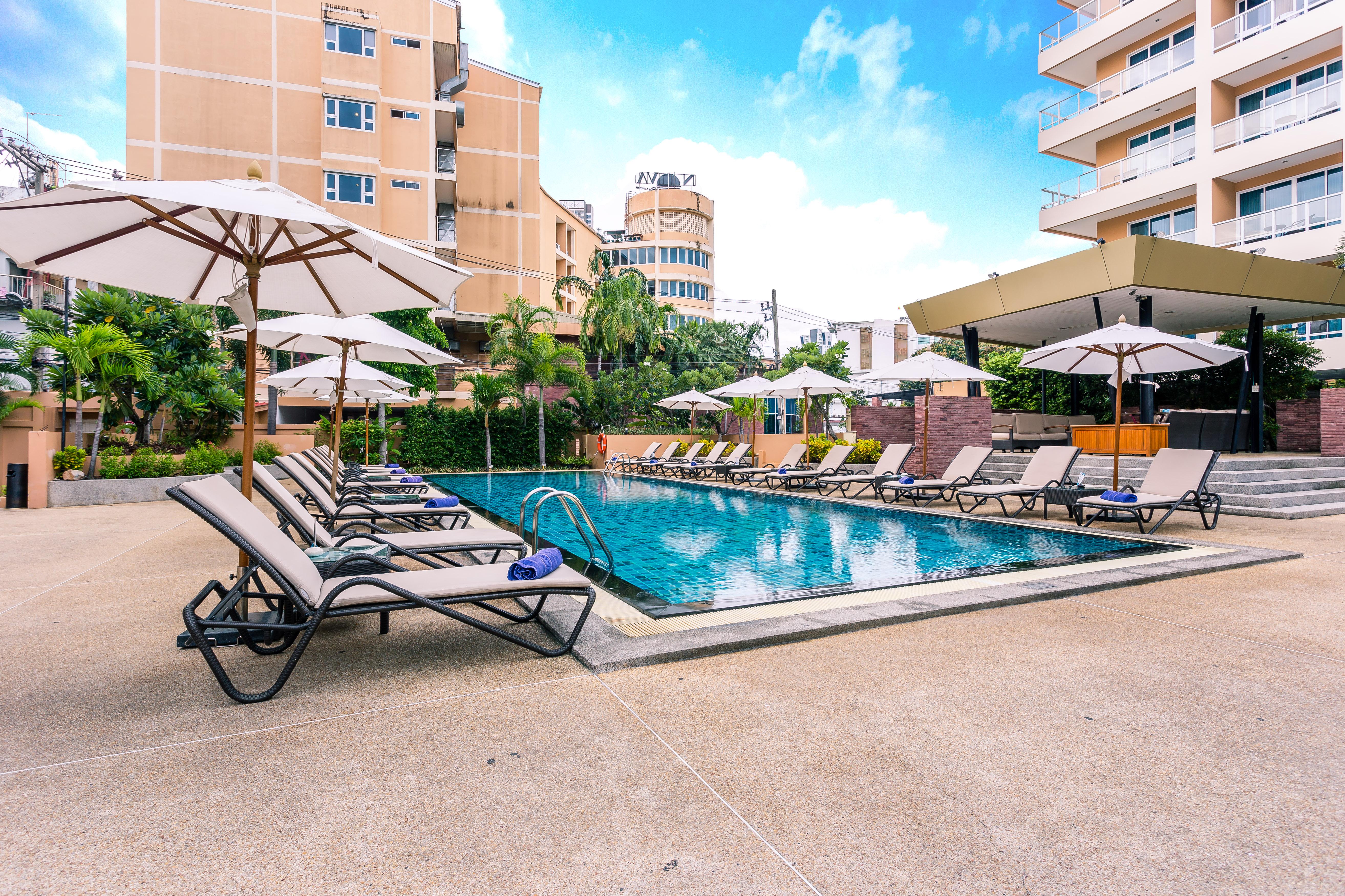 Nova Platinum Hotel Pattaya Exterior photo